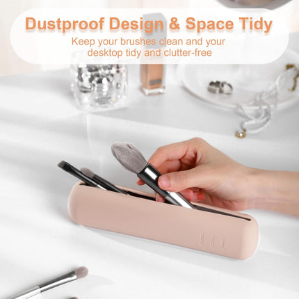 Travel Makeup Brush Holder, Magnetic Anti-Fall Out Silicon Portable Cosmetic Face Brushes Holder, Soft and Sleek Makeup Tools Organizer for Travel-Khaki（7.8 * 1.89 * 0.8 Inches）