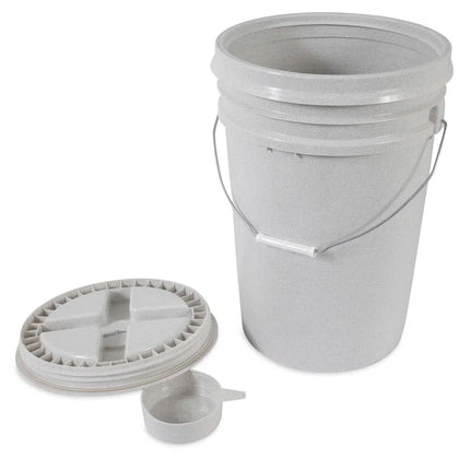 Plastic Food Storage Container with Twist on Lid