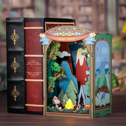 DIY Miniature Kit Book Nook - Snoopy'S Beagle Scouts Camp Scene | Detailed Light-Up Character Diorama Craft | Charming Puzzle Kit | Shelf Decor | Gift for Snoopy & Peanuts Fans